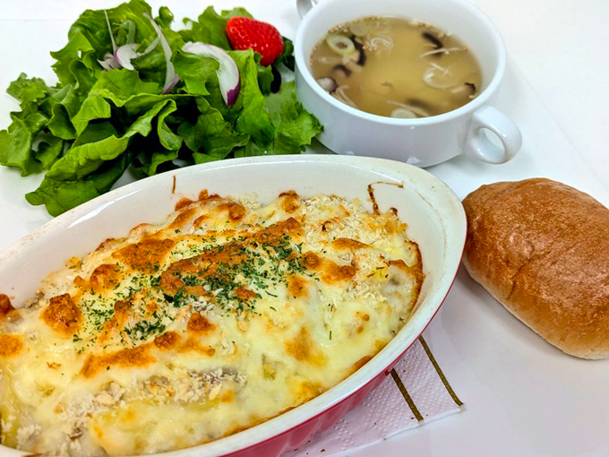 マカロニグラタン